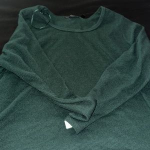Green knitted top